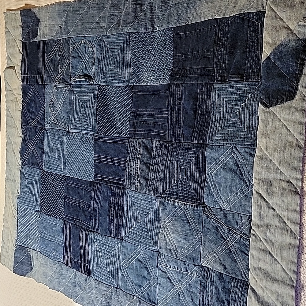 HAND CRAFTED Rag Quilt UPCYCLED Denim Blue Jeans Owl Cotton Fabric 55"x 41" - Picture 10 of 16